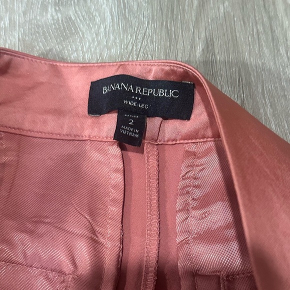 Banana Republic Silky Wide-Leg Pants Size 2 😻 - Picture 2 of 5